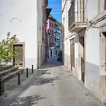 Casa En Pleno Centro De * Pravia
