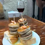 Casa En Pleno Centro De Tatil Evi Pravia